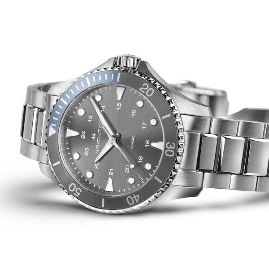 Hamilton Khaki Navy Scuba Quartz H82211181 - main (1)