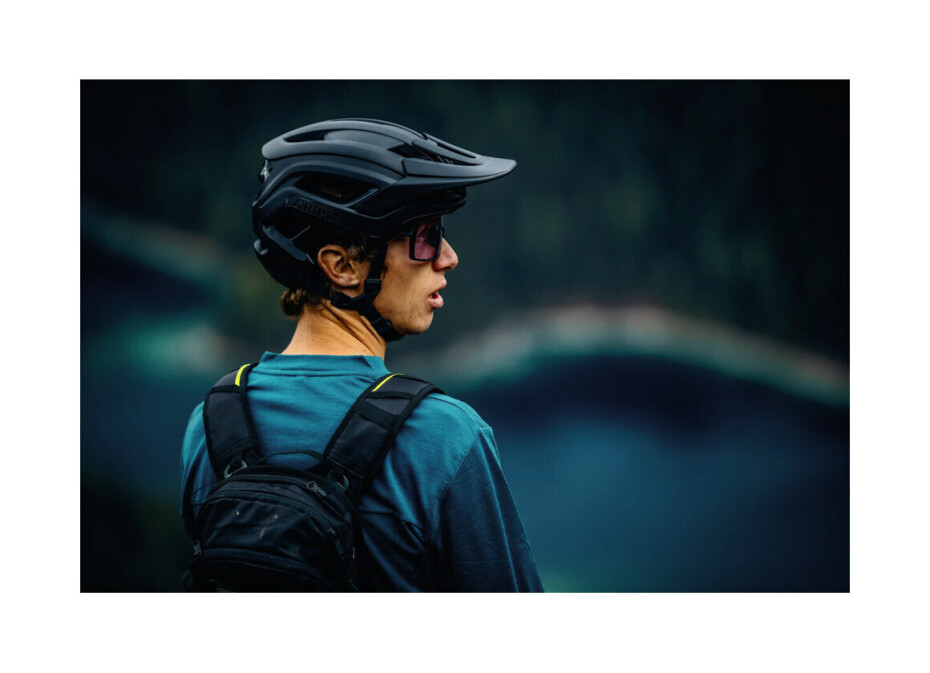 Abus CliffHanger Velvet black 2022 - main (5)