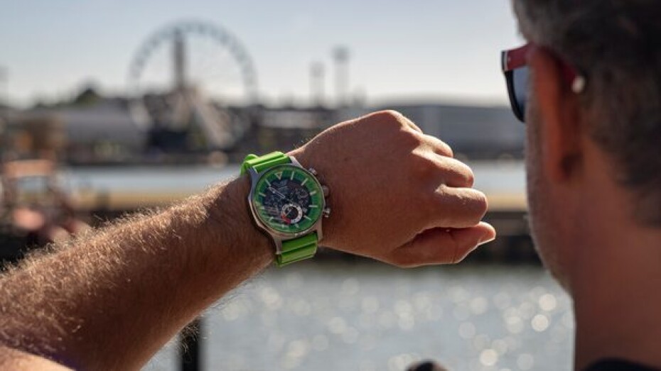Vostok Europe Expedition North Pole Solar Power Chronograph VR42-595A733 - Zelený silikonový řemínek - main (7)
