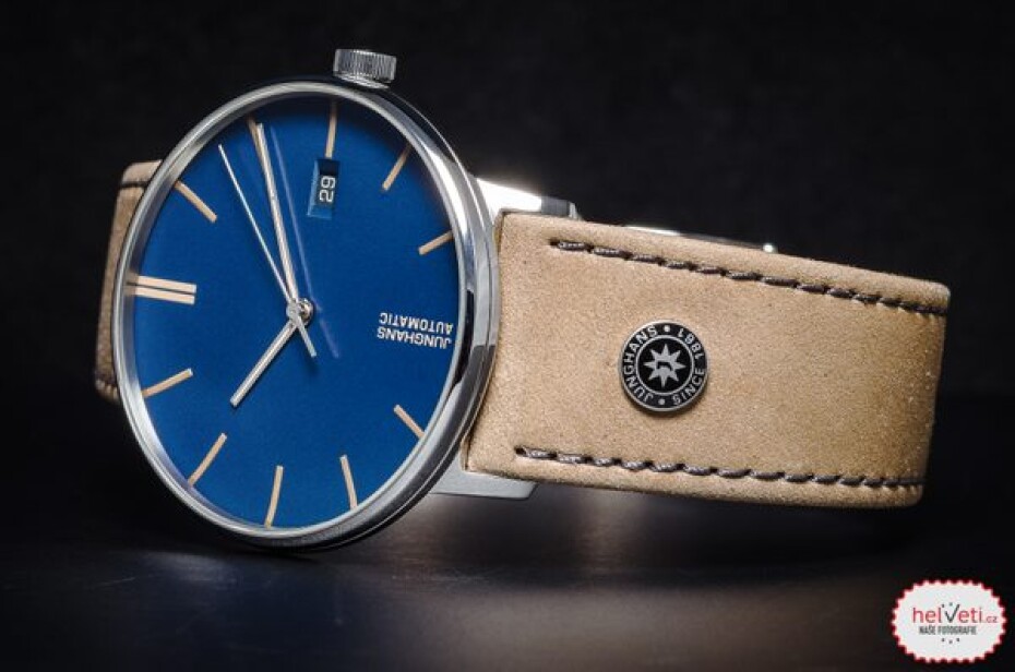 Junghans Form A 27/4239.00 - main (2)