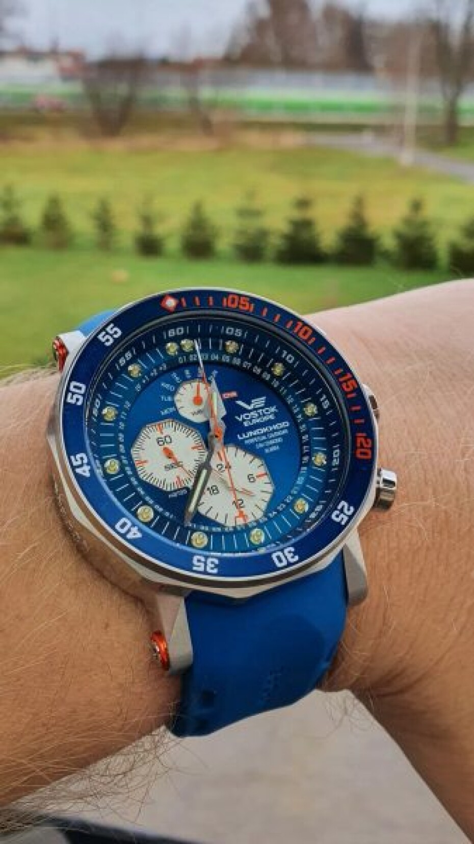 Vostok Europe Lunochod-2 Multifuncional Line YM86-620A636 - Modrý silikonový řemínek - main (9)