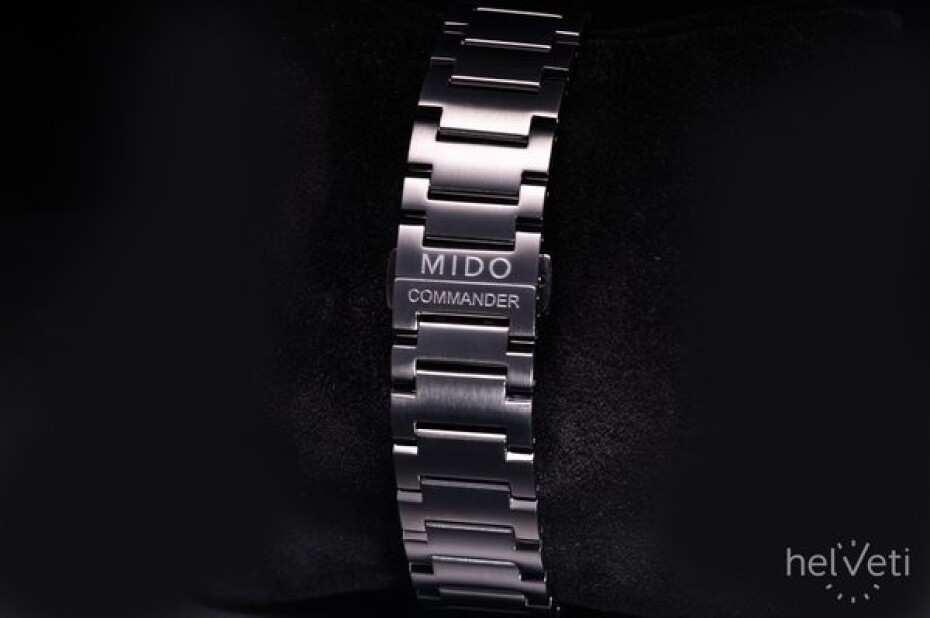 Mido Commander Big Date M021.626.33.061.00 - main (7)