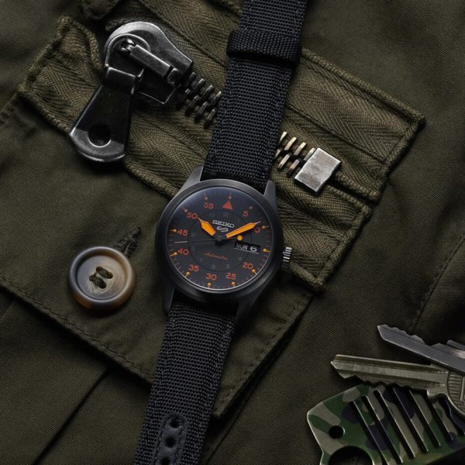 Seiko 5 Sports Automatic SRPH33K1 - main (11)