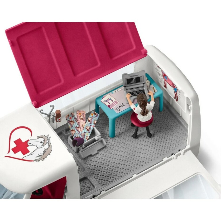Schleich 42439 Mobilní veterinární  klinika s klisnou a ošetřovatelem, new - main (1)