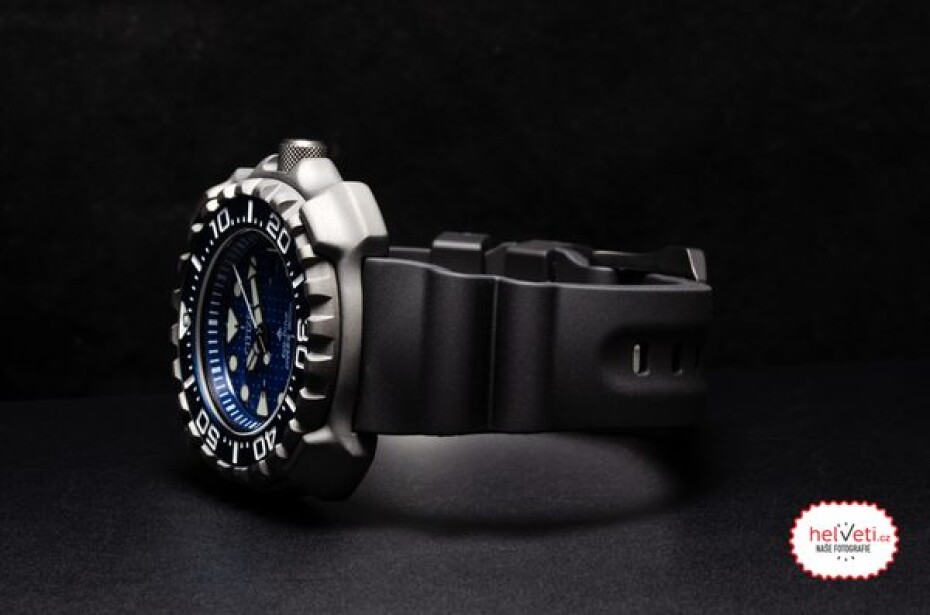 Citizen Promaster Marine Divers Whaleshark Limited Edition BN0225-04L - main (2)