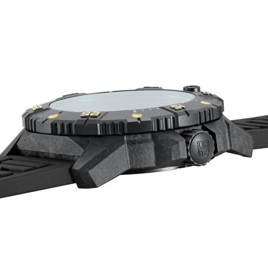 Luminox Master Carbon SEAL Automatic XS.3865.GOLD - Limited Edition - main (3)