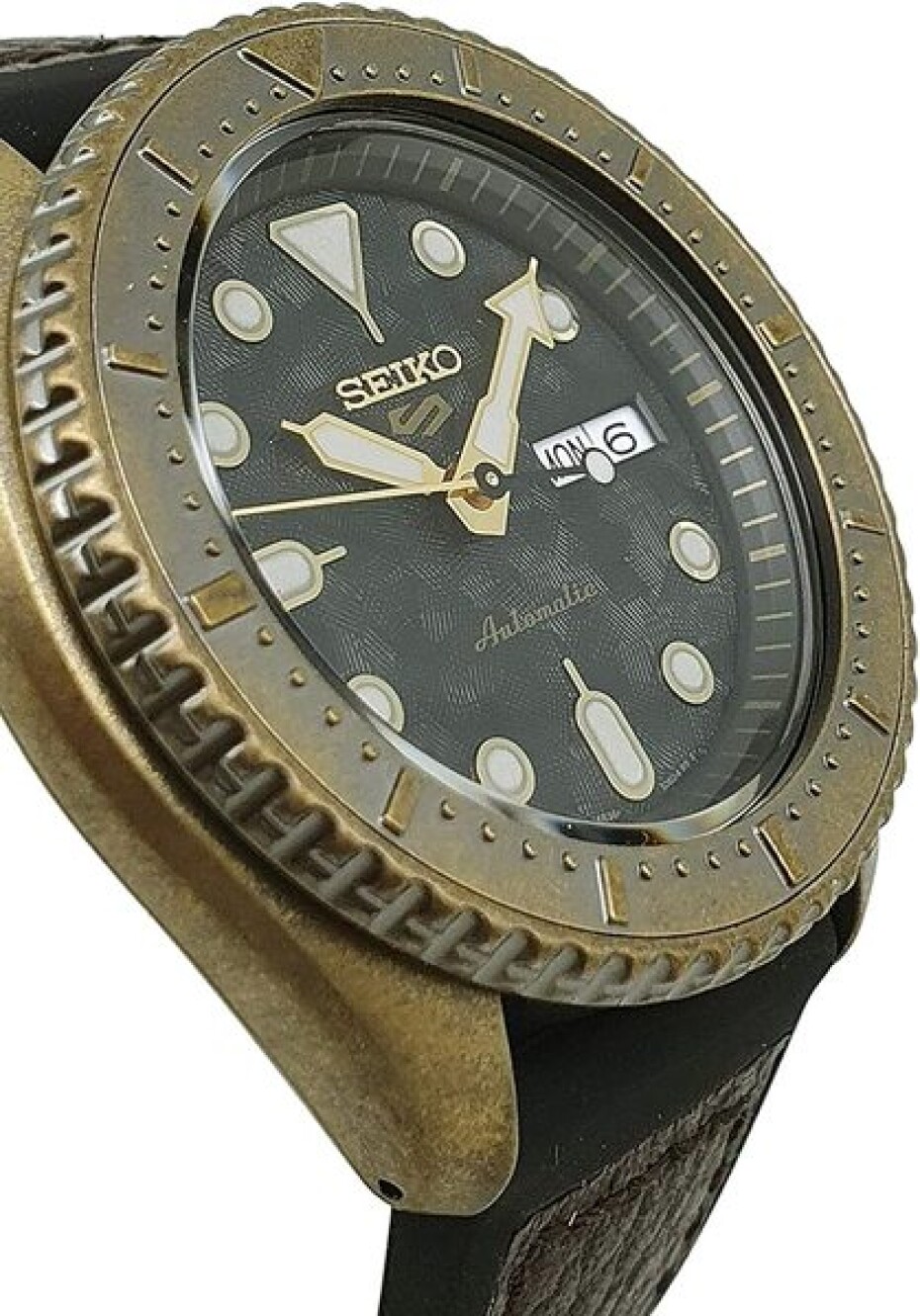 Seiko 5 Sports SRPE80K1 - main (1)