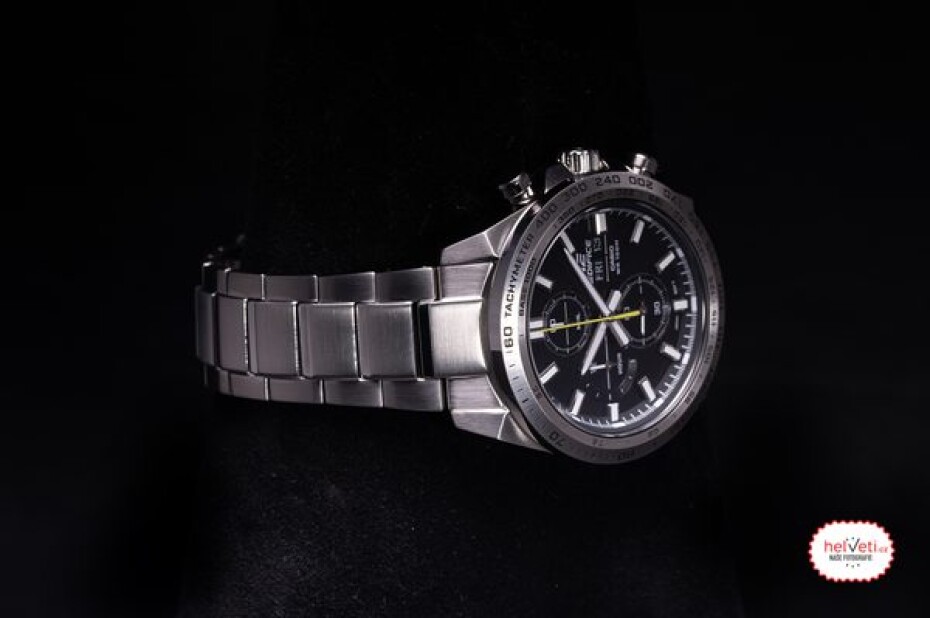 Casio Edifice EFR-574D-1AVUEF - main (2)