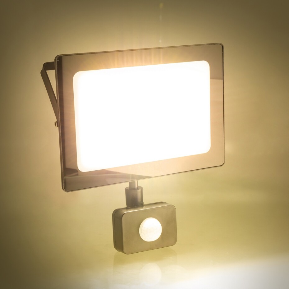 Retlux RSL 247 LED reflektor s PIR senzorem, 210 x 190 x 47 mm, 30 W, 2400 lm - main (1)