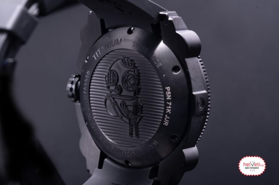 Hamilton Khaki Navy BeLOWZERO Auto Titanium H78505330 - main (8)