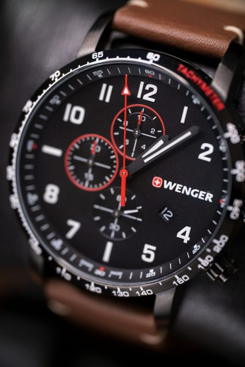 Wenger Attitude Chrono 01.1543.107 - main (1)