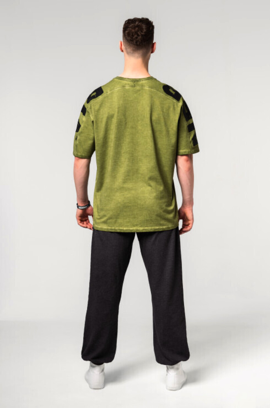Nebbia Washed-off oversized tričko LIFTING CLUB 368 - main (2)