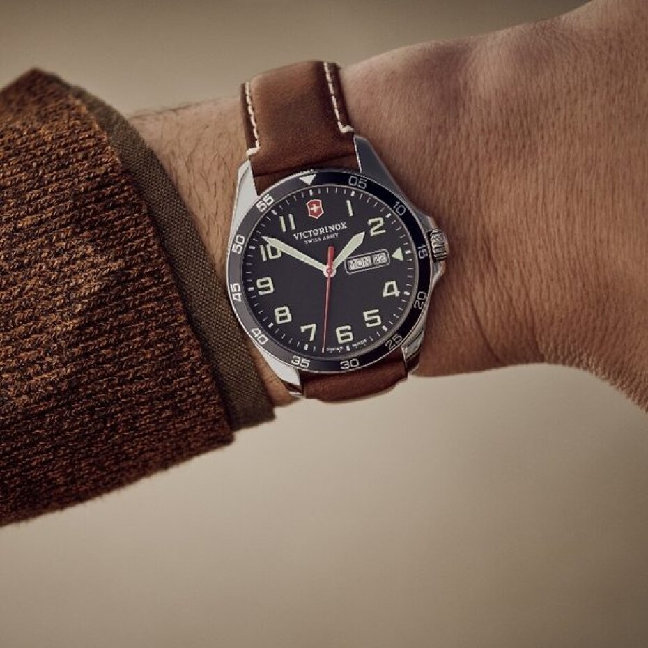 Victorinox FieldForce 241848 - main (5)