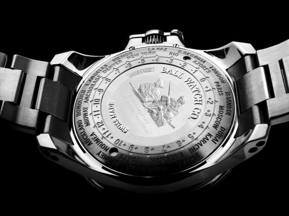 Ball Engineer Hydrocarbon AeroGMT II (40mm) COSC DG2118C-S11C-BK - main (9)