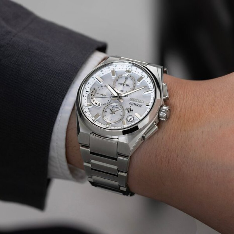 Seiko Astron Dual-Time Chronograph SSH159J1 - main (3)