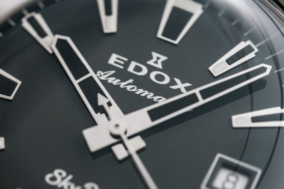 EDOX Skydiver Date Automatic 80126-3VIN-GDN Limited Edition - main (16)