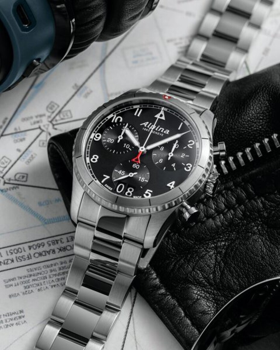 Alpina Startimer Pilot Quartz Chronograph Big Date AL-372BW4S26B - main (12)