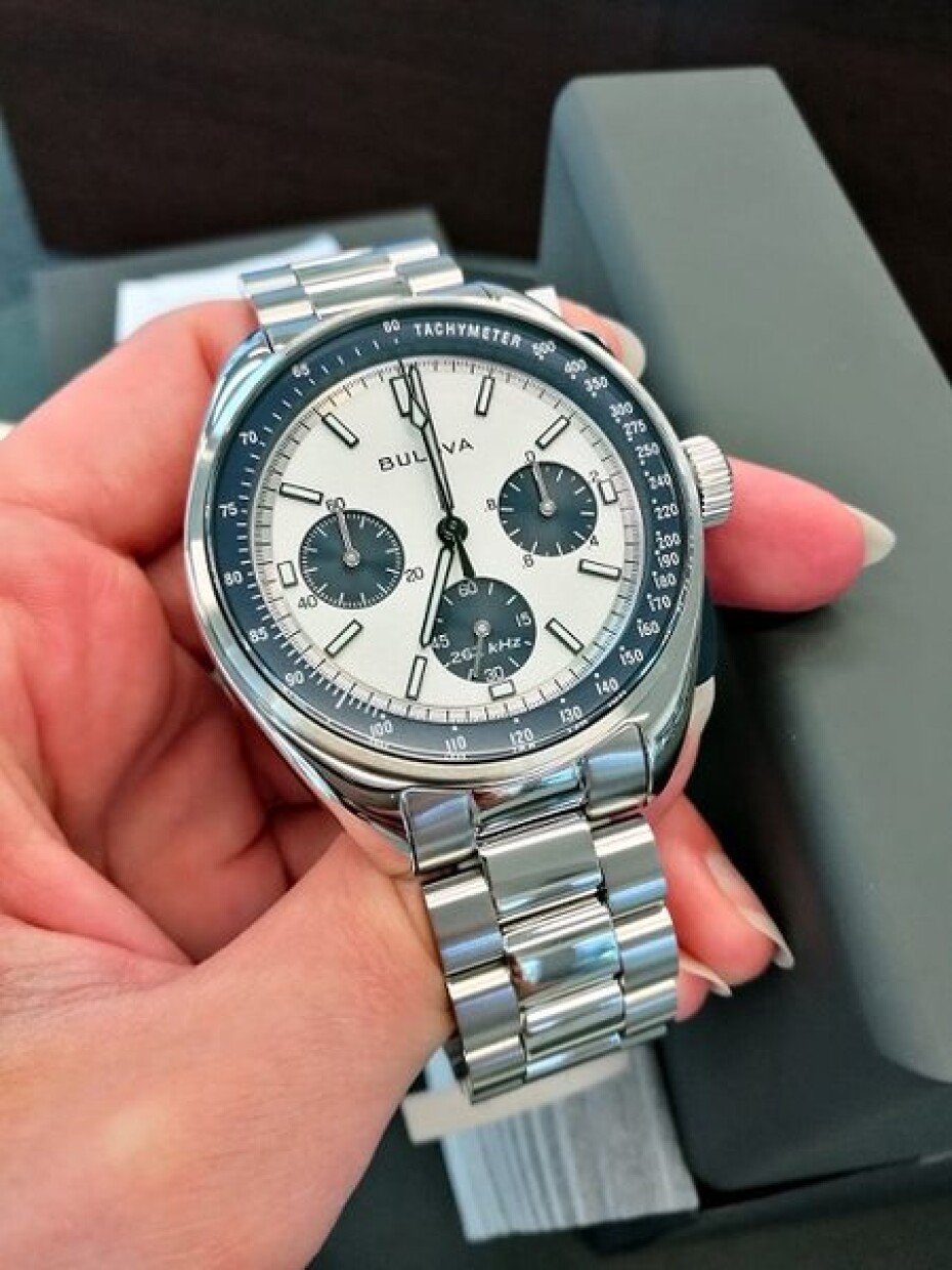 Bulova 98K112 Lunar Pilot Chronograph Watch - main (14)