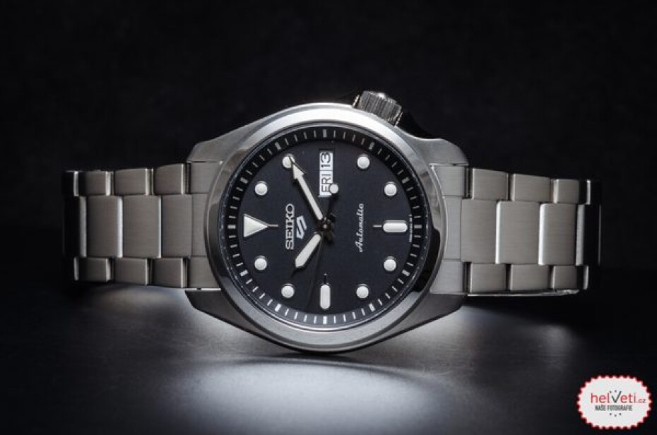 Seiko 5 Sports SRPE55K1 - main (1)