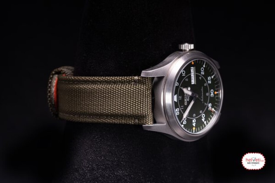 Seiko 5 Sports Automatic SRPH29K1 - main (3)