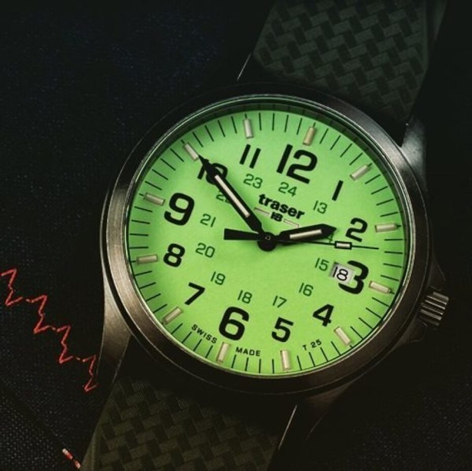 Traser P67 Officer Pro GunMetal Lime Silikon - main (34)