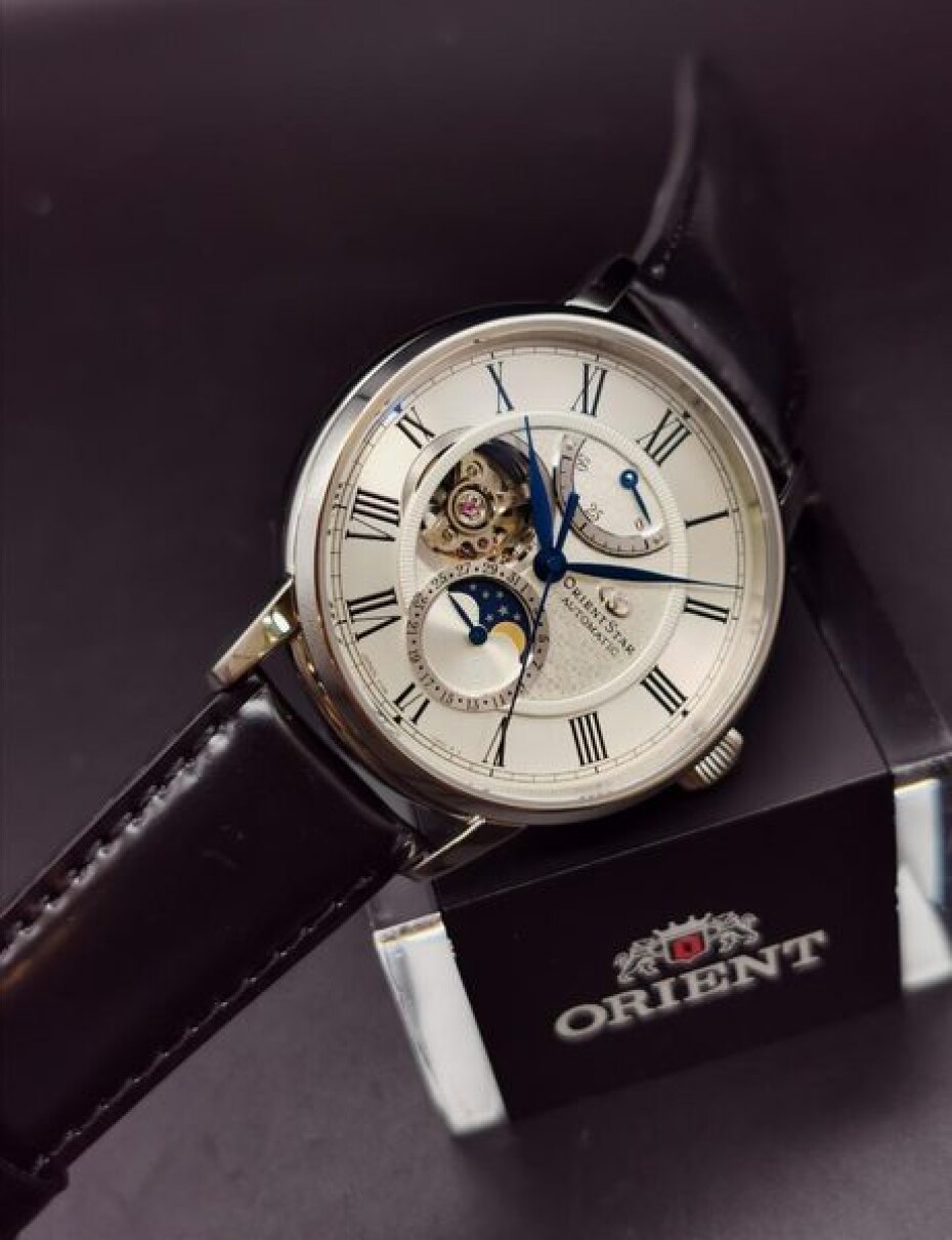 Orient Star RE-AY0106S Classic Moon Phase - main (17)