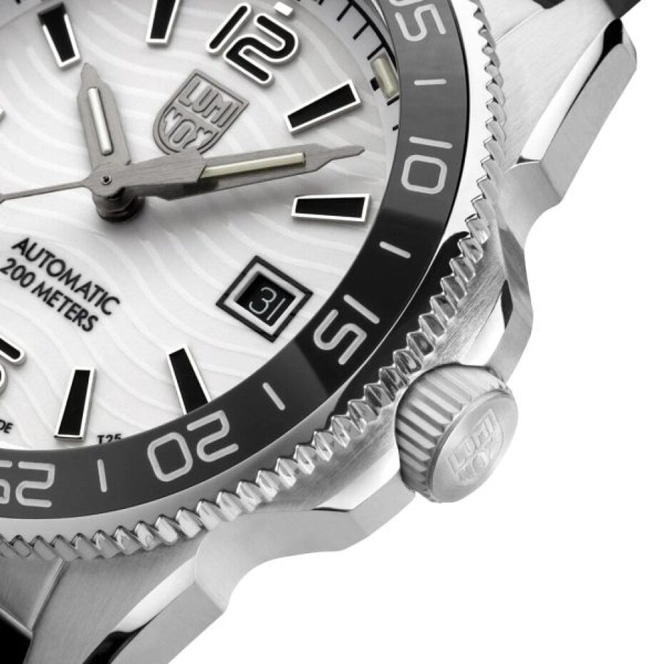Luminox Pacific Diver Automatic 3100 Series XS.3101.H.SET - main (5)