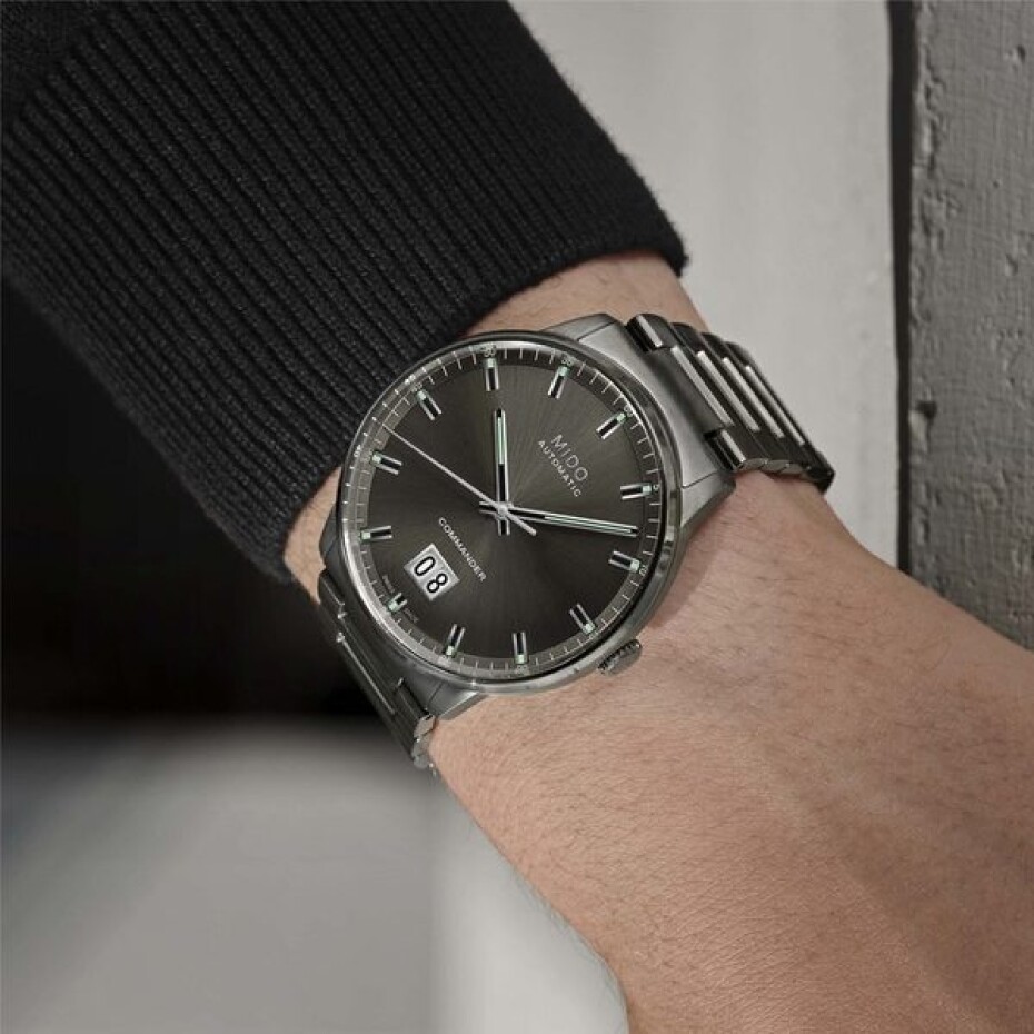 Mido Commander Big Date M021.626.33.061.00 - main (13)