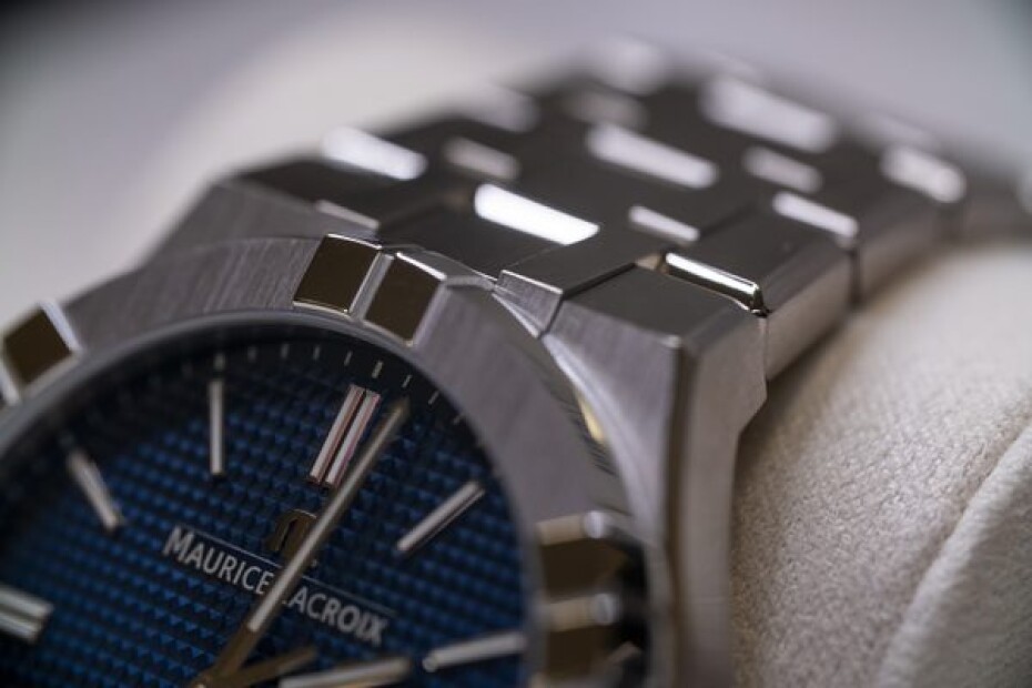 Maurice Lacroix Aikon Automatic AI6008-SS002-430-1 - main (21)