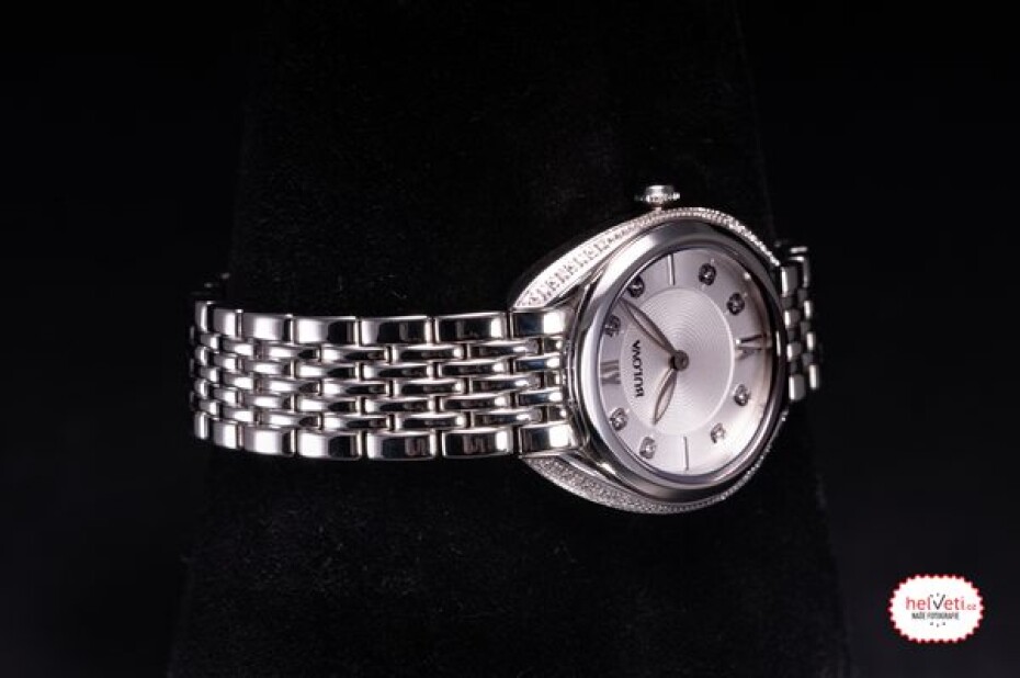 Bulova Diamond 96R212 - main (2)