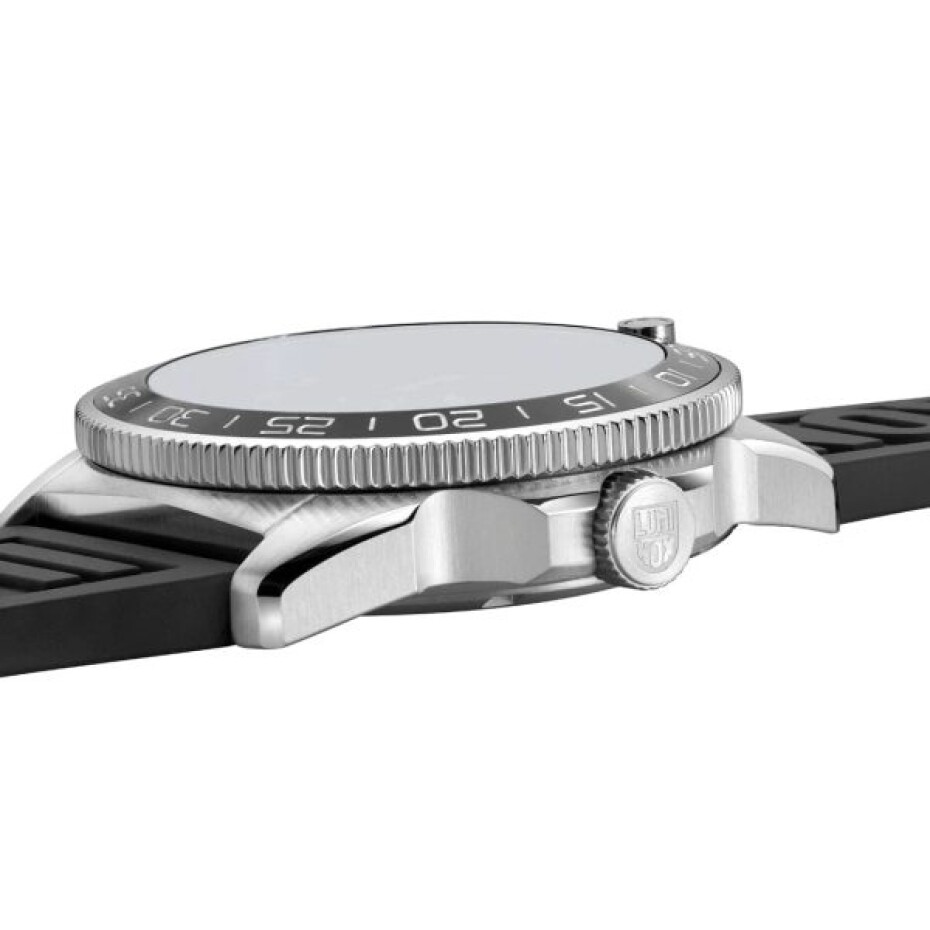 Luminox Pacific Diver Automatic 3100 Series XS.3101 - main (4)