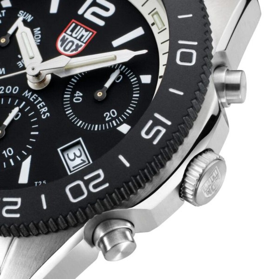 Luminox Pacific Diver Chronograph 3140 Series XS.3141.SET - main (7)