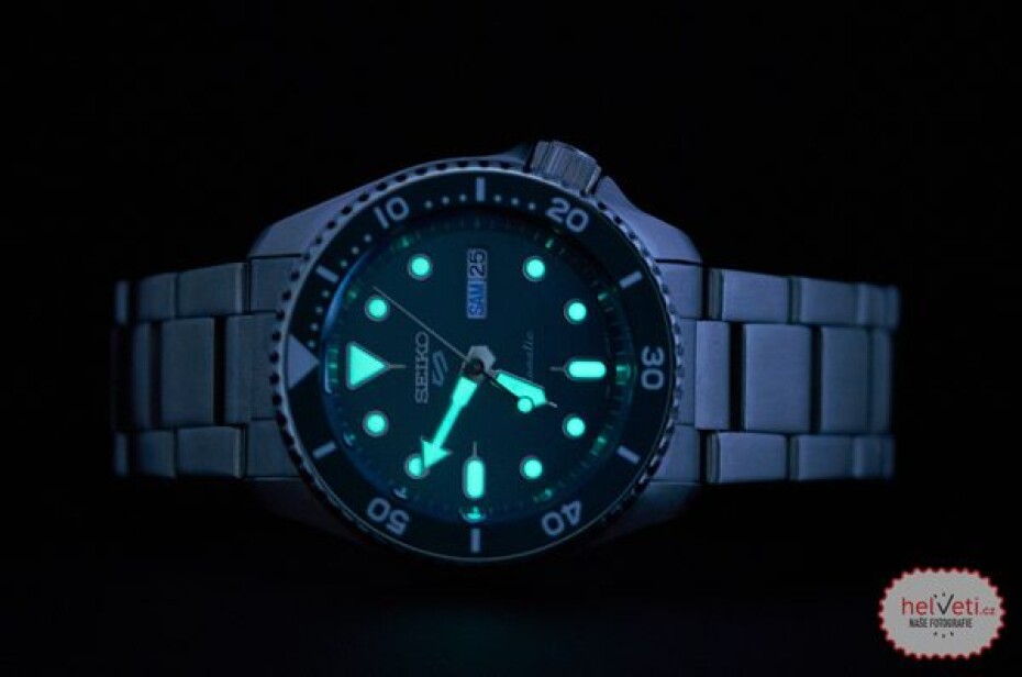 Seiko 5 Sports SRPD61K1 - main (2)