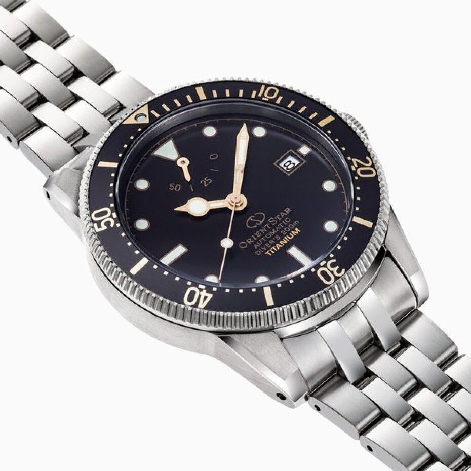 Orient Star Sports M42 Diver 1964 2nd Edition RE-AU0702B Limited Edition - main (4)