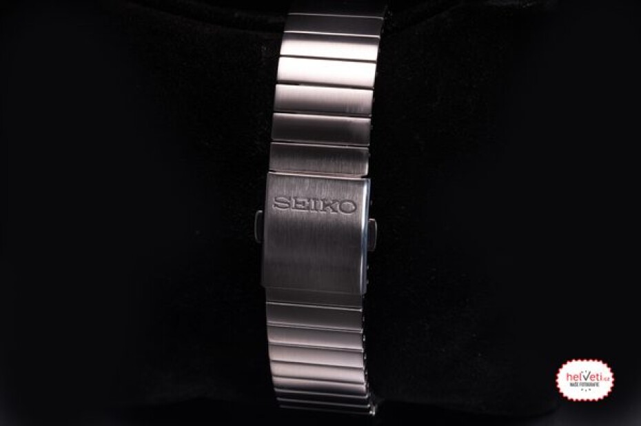 Seiko 5 Sports SRPL03K1 Heritage Design Re-creation Limited Edition - main (7)