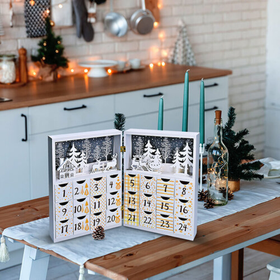 Solight LED adventní kalendář - kniha, 8x LED, 40x30cm, 2x AAA - main (7)