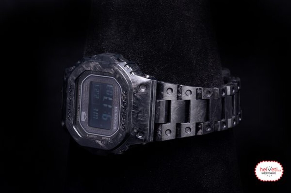 Casio G-Shock GCW-B5000UN-1ER Carbon 40th Anniversary Limited Edition - main (2)