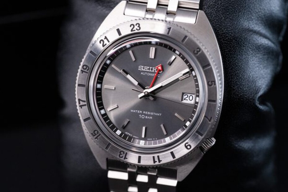 Seiko Prospex SPB411J1 Navigator Timer GMT Limited Edition - main (13)