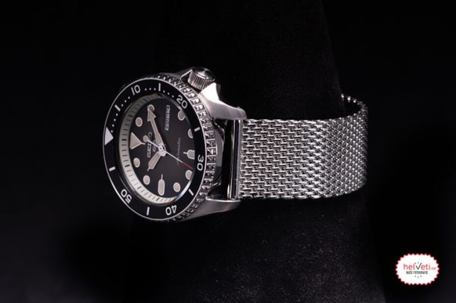 Seiko 5 Sports SRPD73K1 - main (2)