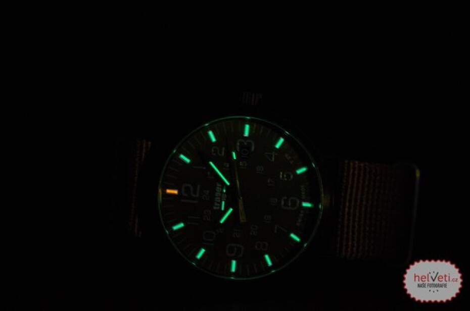 Traser P67 Officer Pro Gunmetal Khaki Nato - main (6)