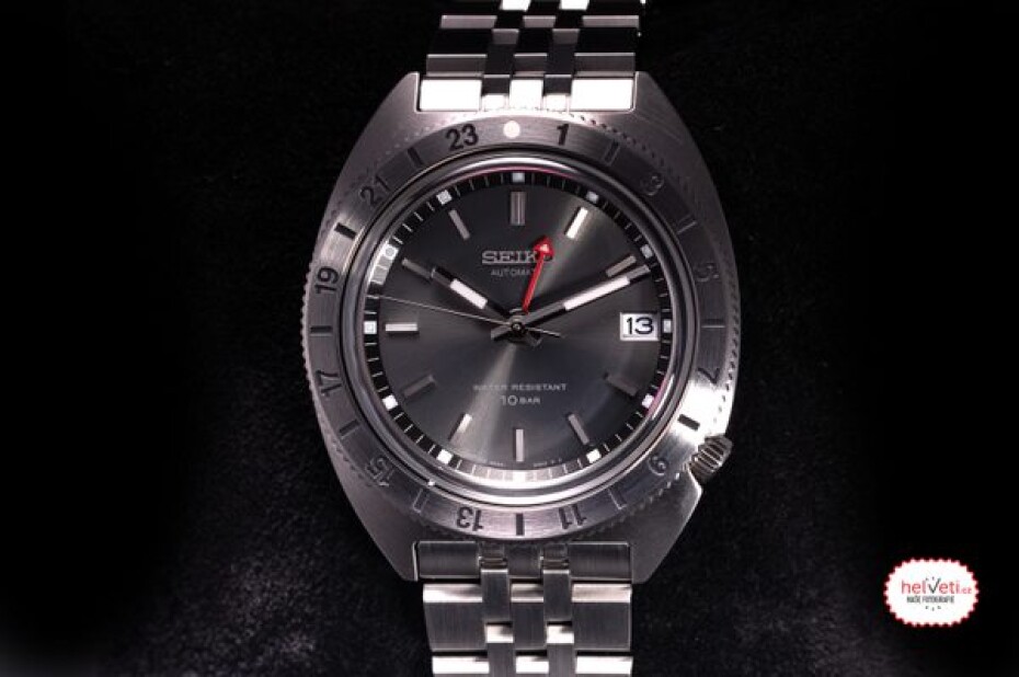 Seiko Prospex SPB411J1 Navigator Timer GMT Limited Edition - main (5)