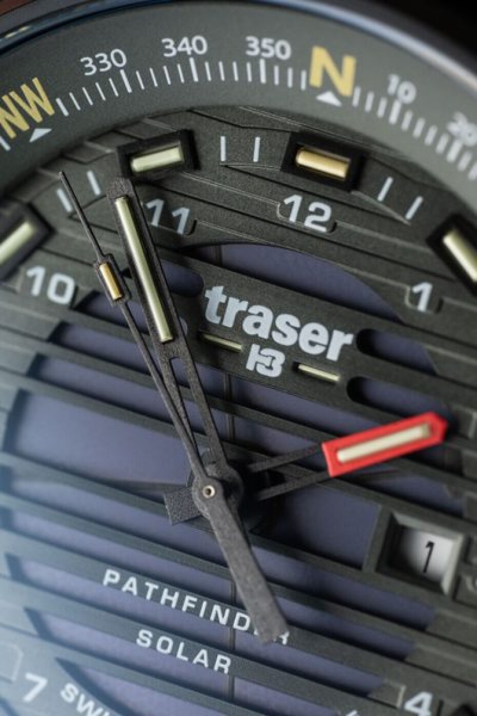 Traser P68 Pathfinder Solar Black Černé Nato - main (6)