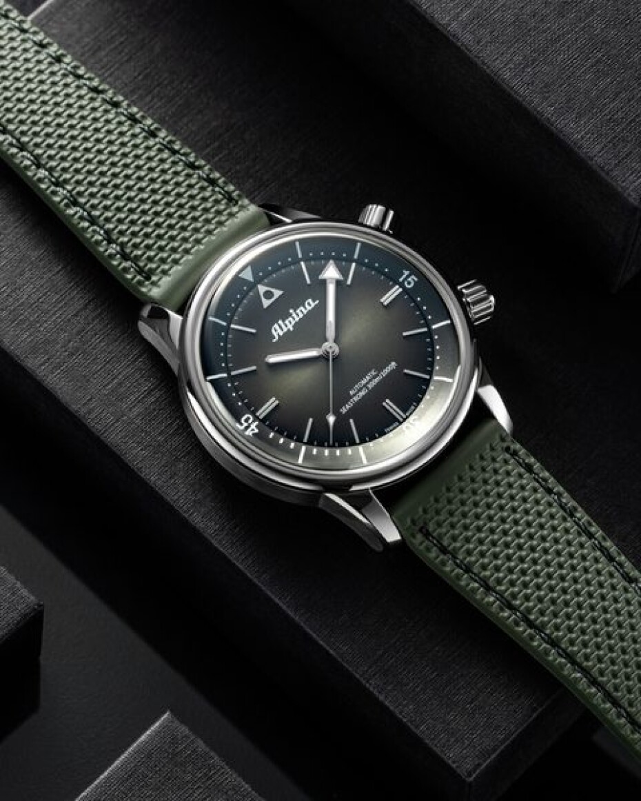 Alpina Seastrong Diver 300 Heritage Automatic AL-520GR4H6 - main (13)