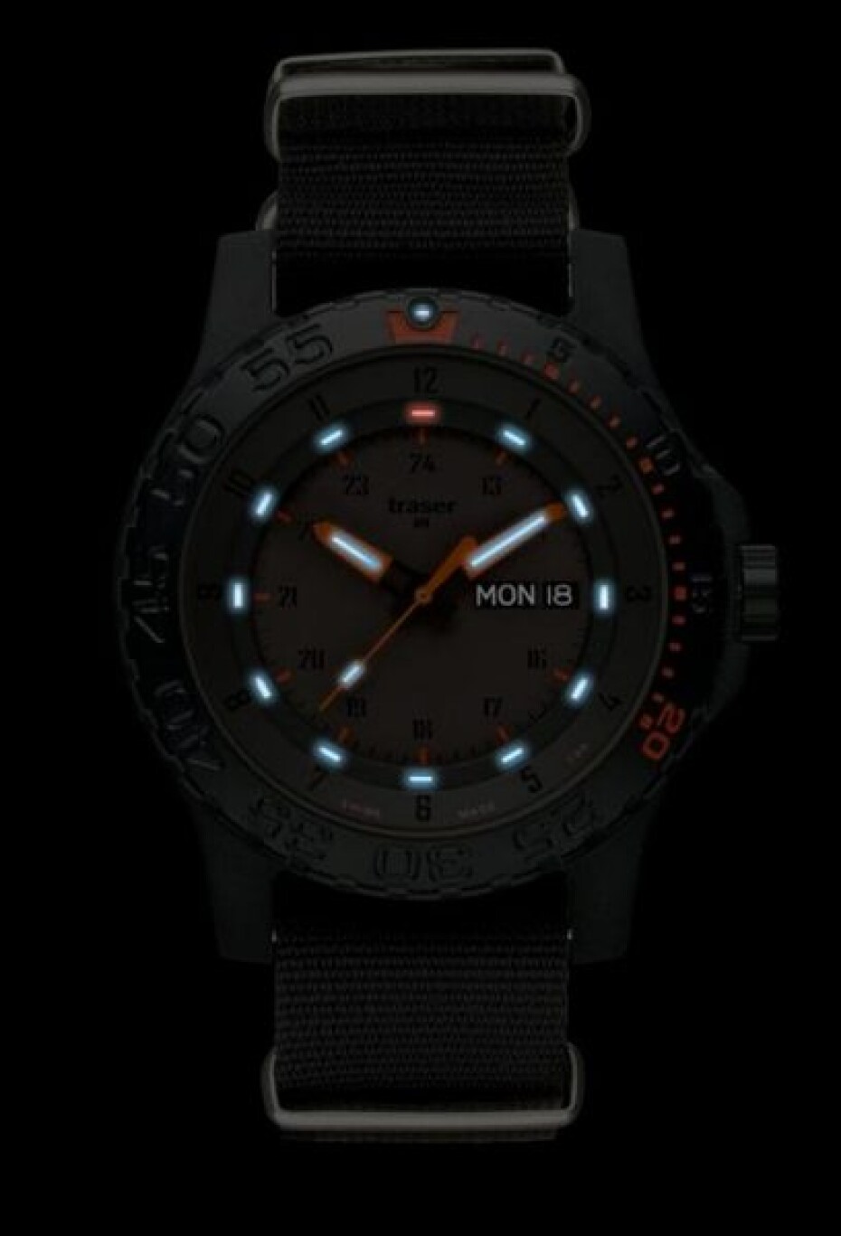 Traser P6600 Red Combat nato - main (2)