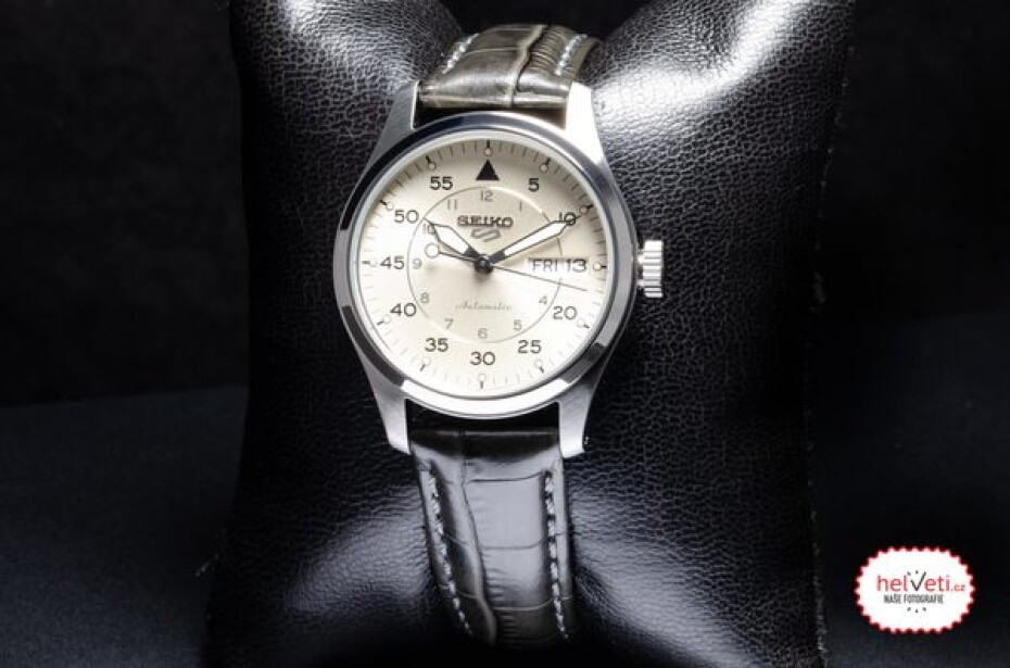 Seiko 5 Sports Automatic SRPJ87K1 - main (4)