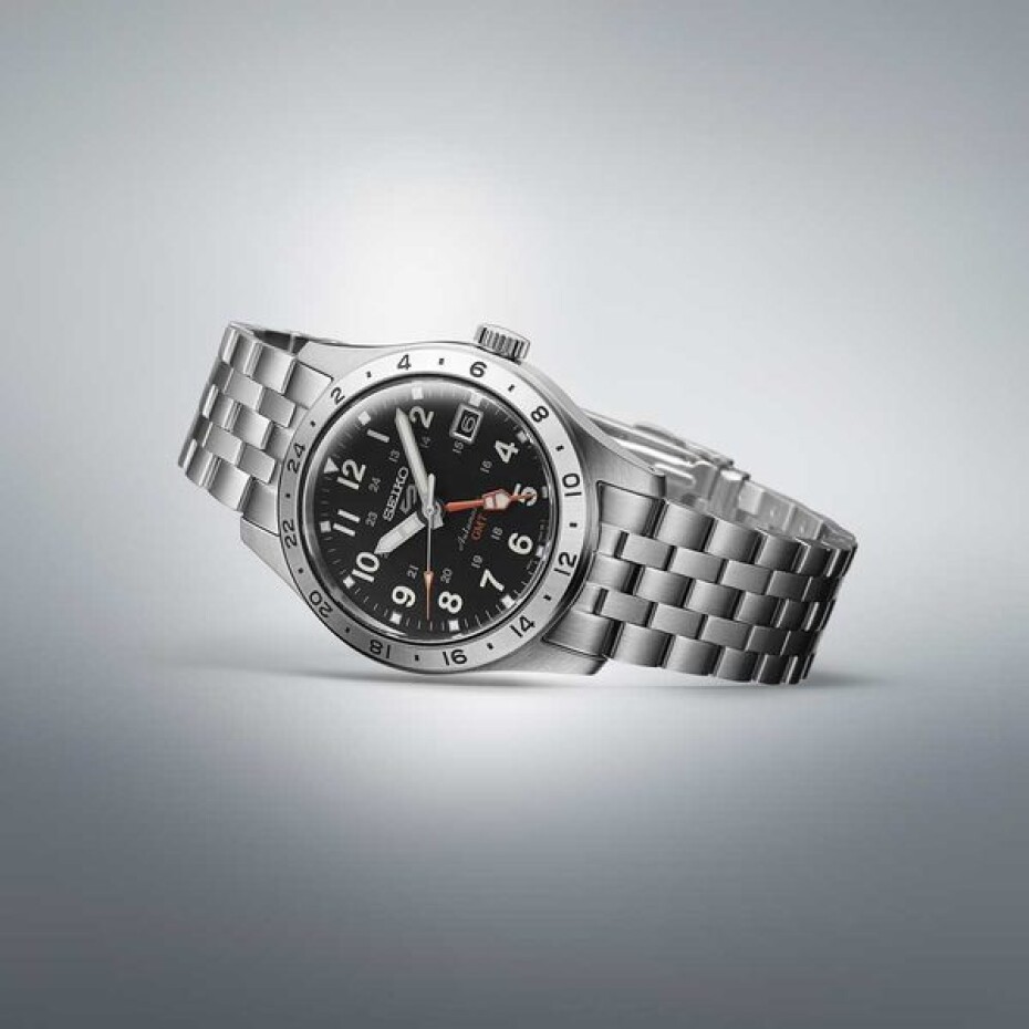 Seiko 5 Sports GMT SSK023K1 - main (19)