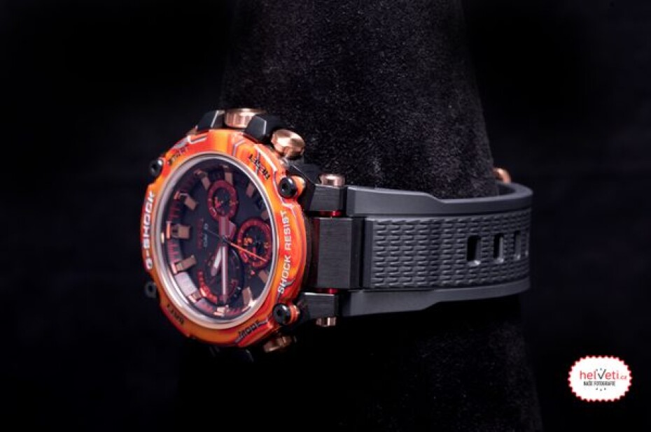 Casio MT-G MTG-B3000FR-1AER 40th Anniversary Flare Red - main (2)