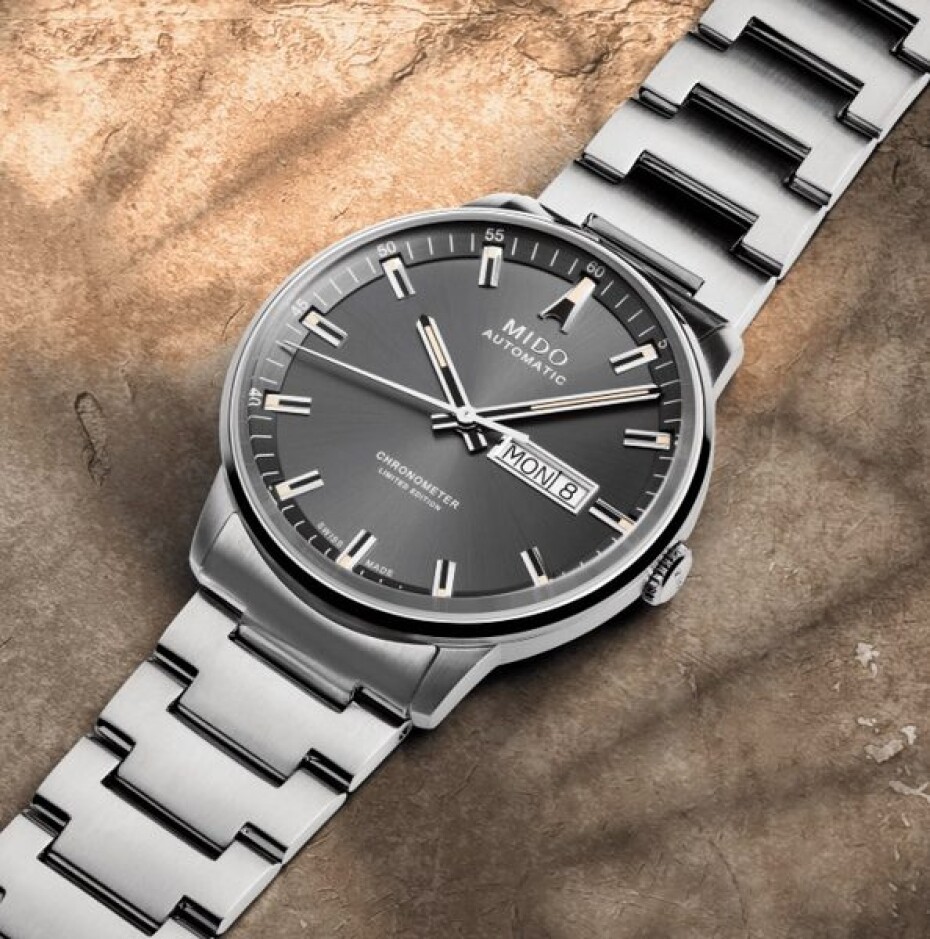 Mido Commander Chronometer Limited Edition M021.431.11.061.02 - main (13)