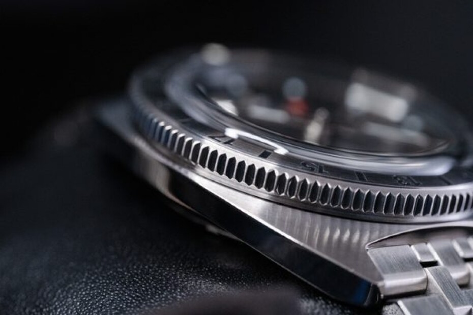 Seiko Prospex SPB411J1 Navigator Timer GMT Limited Edition - main (25)