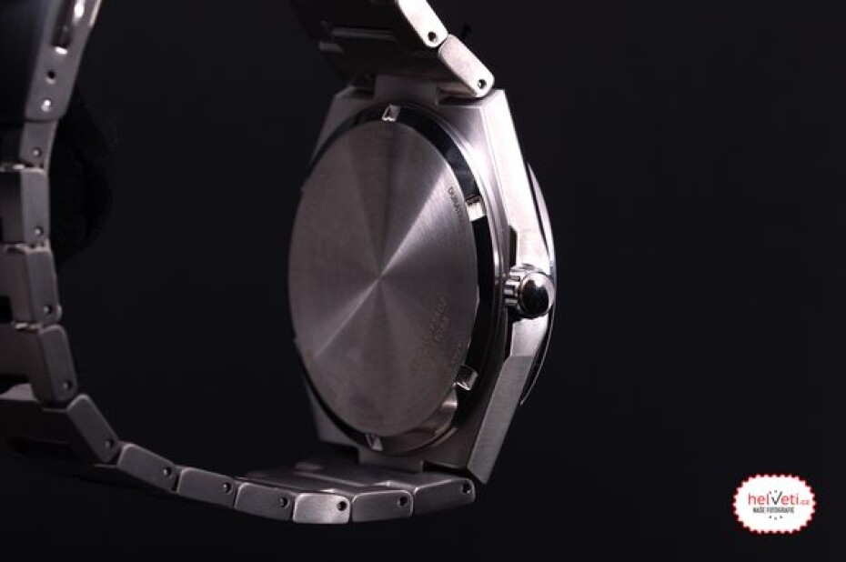 Citizen Eco-Drive Super Titanium AW0130-85ZE - main (8)